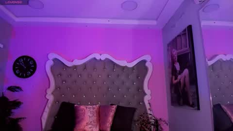 Snapshot of dolarcity760752 chatting on 11-21-25, 06:12 dolarcity760752 online show from 11-21-25, 06:12