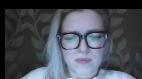 Snapshot of dolce_tempt chatting on 02-12-26, 07:42 dolce_tempt online show from 02-12-26, 07:42