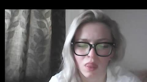 Snapshot of dolce_tempt chatting on 02-15-26, 01:52 dolce_tempt online show from 02-15-26, 01:52