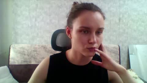 dolcezza_ online show from 05-20-26, 10:54