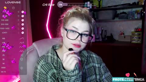 Chloe online show from 12-03-24, 08:39