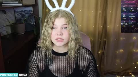 Chloe online show from 01-20-25, 10:18