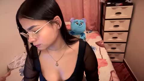 doll dolcce online show from 10-19-25, 05:41