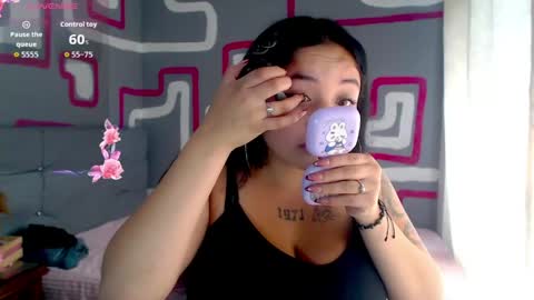Snapshot of doll_emmy chatting on 05-26-26, 08:05 Emily online show from 05-26-26, 08:05