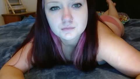 Snapshot of doll_faaace chatting on 02-06-26, 08:12 Morgann online show from 02-06-26, 08:12