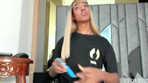 ISA DOLL online show from 01-03-25, 04:06