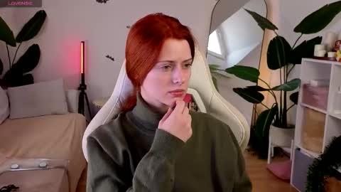 Your doll Lesli online show from 10-27-25, 09:13