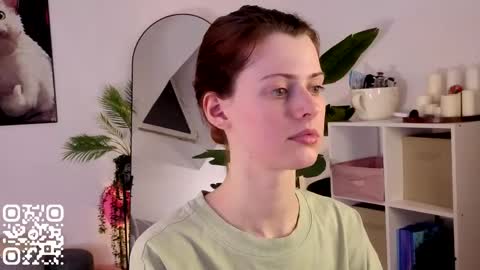 Your doll Lesli online show from 04-18-26, 07:07