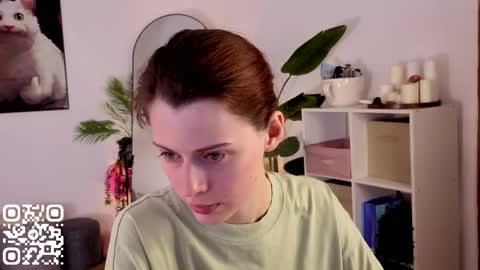 Your doll Lesli online show from 04-18-26, 07:58