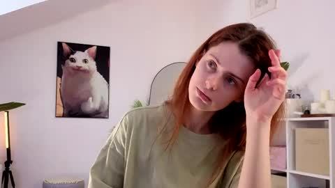 Your doll Lesli online show from 04-22-26, 12:50