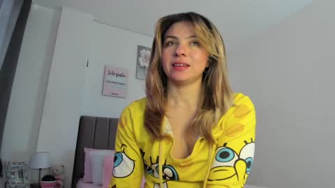 Snapshot of doll_oriana chatting on 12-04-24, 07:23 doll_oriana online show from 12-04-24, 07:23