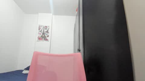 Snapshot of doll_oriana chatting on 12-17-24, 07:26 doll_oriana online show from 12-17-24, 07:26