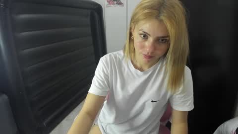 Snapshot of doll_oriana chatting on 12-26-24, 04:58 doll_oriana online show from 12-26-24, 04:58