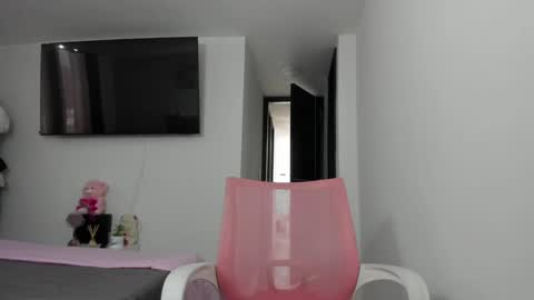 Snapshot of doll_oriana chatting on 01-15-25, 08:48 doll_oriana online show from 01-15-25, 08:48