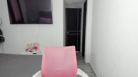 Snapshot of doll_oriana chatting on 02-11-25, 07:48 doll_oriana online show from 02-11-25, 07:48