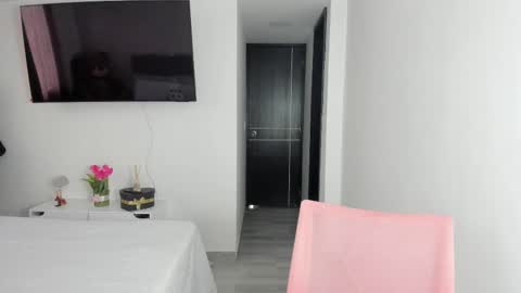 Snapshot of doll_oriana chatting on 03-12-25, 07:28 doll_oriana online show from 03-12-25, 07:28