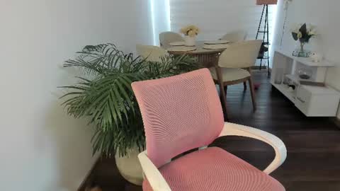 doll_oriana online show from 06-25-26, 08:02