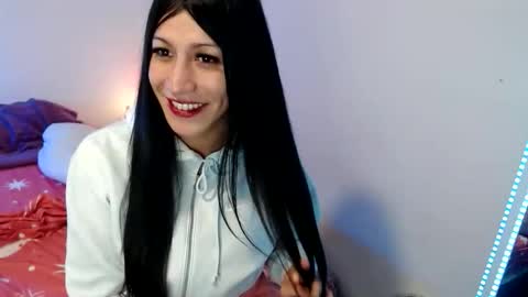 Snapshot of doll_sary chatting on 04-22-26, 03:20 Catherine XXX online show from 04-22-26, 03:20