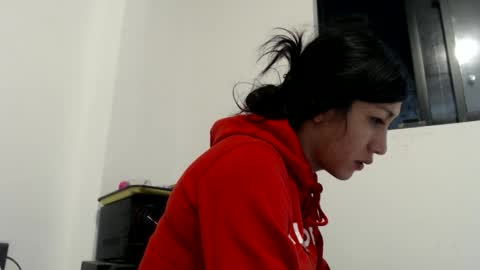 Snapshot of doll_sary chatting on 05-23-26, 01:33 Catherine XXX online show from 05-23-26, 01:33