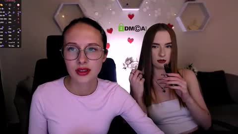Snapshot of doll_vey chatting on 10-04-25, 07:23 doll_vey online show from 10-04-25, 07:23