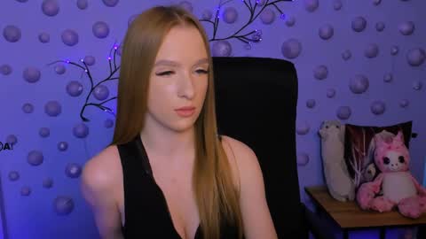 doll_vey online show from 05-20-26, 09:04