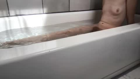 Mirabella online show from 10-16-25, 03:13