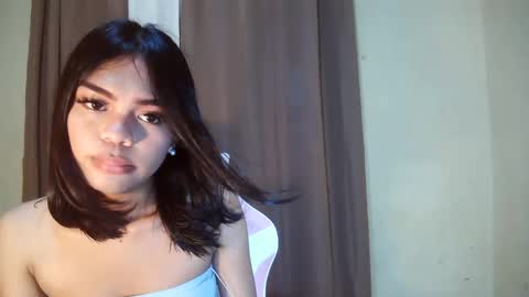 Snapshot of dolly_angel2 chatting on 12-08-24, 07:05 dolly_angel2 online show from 12-08-24, 07:05