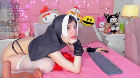dolly_kitter online show from 04-12-26, 11:48