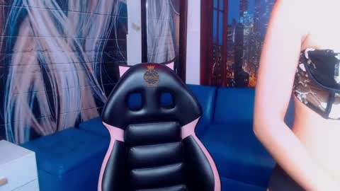 Dolly pocket online show from 04-21-26, 09:06