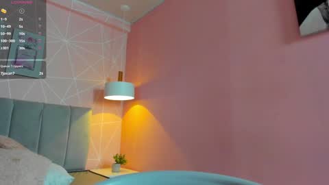 Call me Zoe  online show from 12-24-24, 06:33