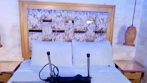Snapshot of dollydarla chatting on 05-27-26, 11:51 dollydarla online show from 05-27-26, 11:51