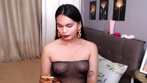 Snapshot of dollymoonlight chatting on 01-05-26, 05:27 dollymoonlight online show from 01-05-26, 05:27