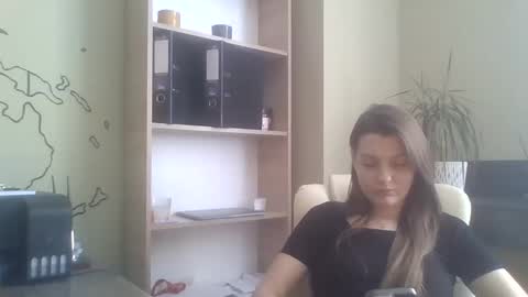 DollyRoma online show from 11-14-25, 09:52