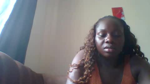 dollyvee online show from 05-05-26, 12:02