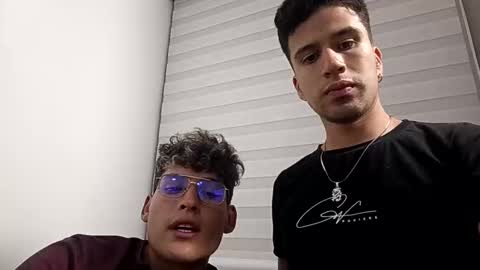 Snapshot of dom2travelers_sm chatting on 01-16-25, 03:02 Diego Castell online show from 01-16-25, 03:02