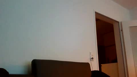 Snapshot of dombio_12 chatting on 02-20-25, 06:57 dombio_12 online show from 02-20-25, 06:57