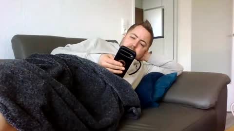 Snapshot of dombio_12 chatting on 03-01-26, 01:13 dombio_12 online show from 03-01-26, 01:13