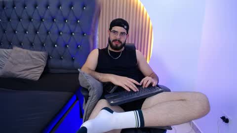 Snapshot of domboy_ chatting on 05-04-26, 09:55 domboy online show from 05-04-26, 09:55