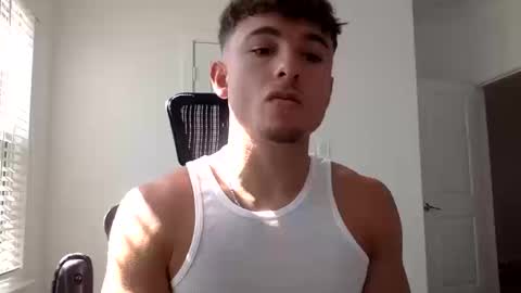 Snapshot of domd3 chatting on 10-12-25, 05:23 Dom online show from 10-12-25, 05:23