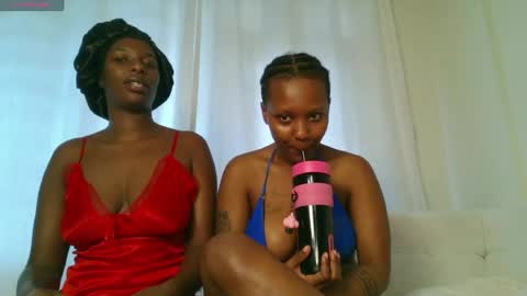 Snapshot of domecesy chatting on 06-04-26, 11:49 Amarie noels online show from 06-04-26, 11:49