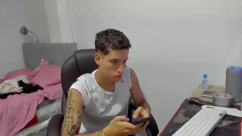 Snapshot of domi_master chatting on 11-24-25, 03:06 MASTER online show from 11-24-25, 03:06