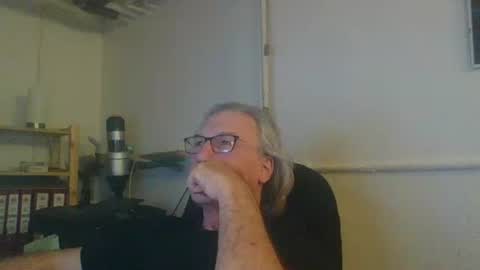 Snapshot of domiande chatting on 05-05-26, 08:17 domiande online show from 05-05-26, 08:17