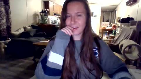 Snapshot of domimommi chatting on 06-10-26, 04:01 Mia K. online show from 06-10-26, 04:01