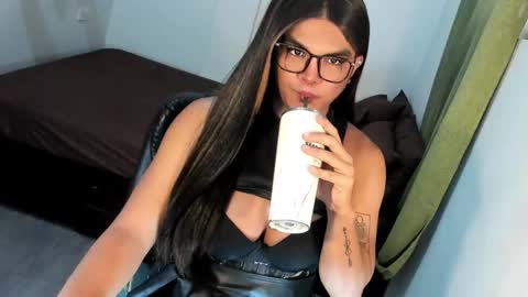 ANGELA online show from 11-21-25, 01:59