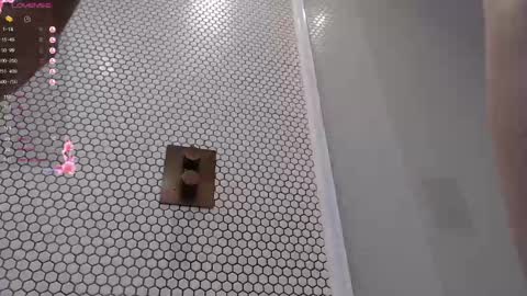 Alex...  online show from 01-07-25, 01:35