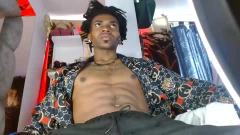 dominic751 online show from 11-02-25, 03:36