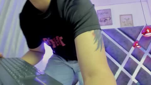 DOMI online show from 03-19-26, 03:10