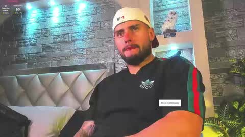 Snapshot of dominic_de_luca chatting on 09-17-25, 03:08 dominic de luca online show from 09-17-25, 03:08