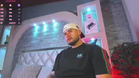 Snapshot of dominic_de_luca chatting on 10-03-25, 05:04 dominic de luca online show from 10-03-25, 05:04