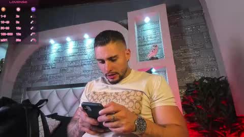 Snapshot of dominic_de_luca chatting on 10-04-25, 02:53 dominic de luca online show from 10-04-25, 02:53